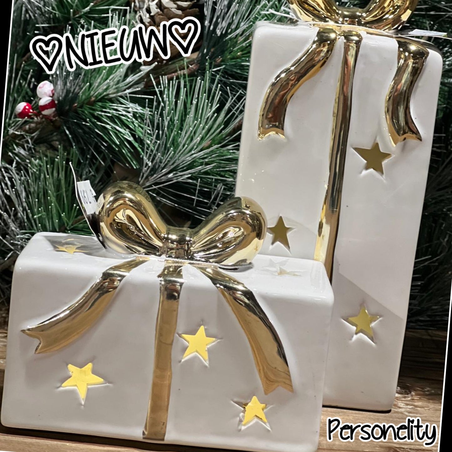 6587-♡NIEUW 2x Cadeautje met verlichting €18,-