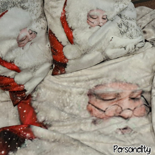 6738- ♡NIEUW♡ GEWELDIGE KERSTSET bestaande uit 2 kussens en een heerlijk warm Deken twv €75,-